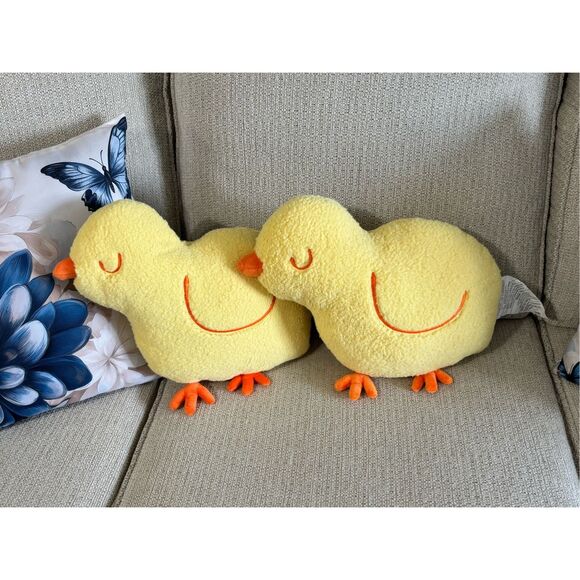 Target Room Essentials Yellow Easter Chick Pillows Set of 2 NWT - Picture 2 of 8